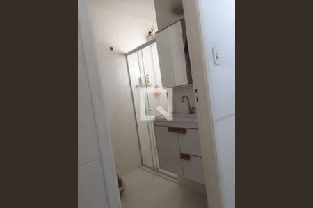 Banheiro de apartamento à venda com 1 quarto, 28m² em Bela Vista, São Paulo