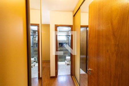 Suíte de apartamento à venda com 3 quartos, 100m² em Azenha, Porto Alegre