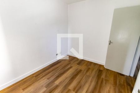 Quarto 1 de apartamento para alugar com 2 quartos, 70m² em Chácara Agrindus, Taboão da Serra