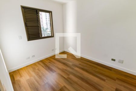 Quarto 1 de apartamento para alugar com 2 quartos, 70m² em Chácara Agrindus, Taboão da Serra