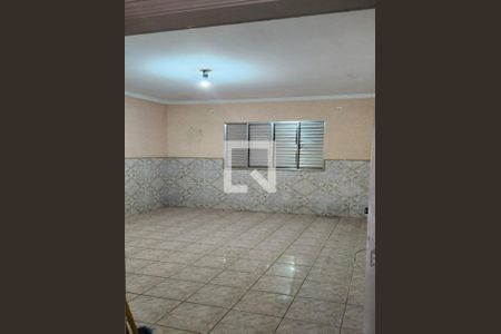 Casa à venda com 3 quartos, 250m² em Vila Ramos, São Paulo
