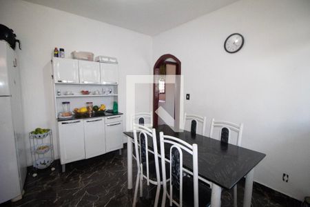 Cozinha  de apartamento à venda com 3 quartos, 200m² em Betânia, Belo Horizonte