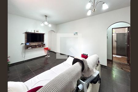 Casa à venda com 4 quartos, 244m² em Pedra Azul, Contagem