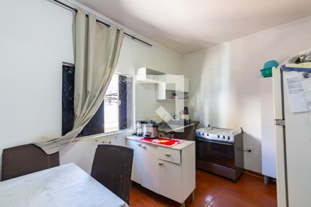 Sala e Cozinha  de casa à venda com 2 quartos, 120m² em Piratininga, Osasco