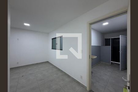 Sala de kitnet/studio para alugar com 1 quarto, 40m² em Taquara, Rio de Janeiro