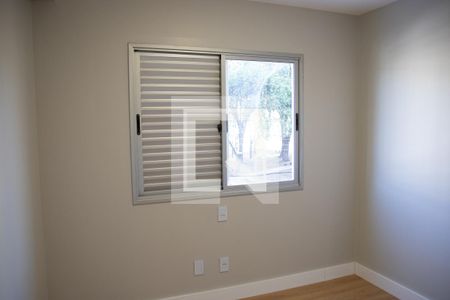 Quarto 02 de apartamento à venda com 3 quartos, 71m² em Vila Jaragua, Goiânia