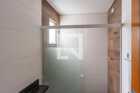 Banheiro  de apartamento para alugar com 2 quartos, 85m² em Vila Alice, Santo André