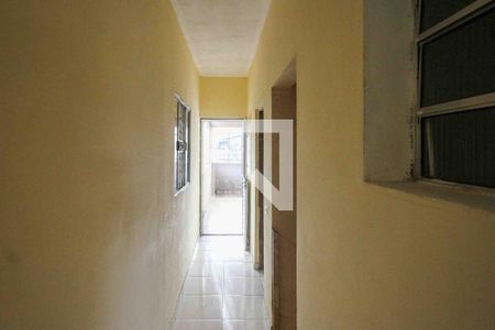 Corredor de casa para alugar com 2 quartos, 75m² em Iguatemi, São Paulo