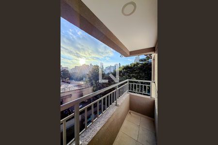 Varanda de kitnet/studio à venda com 1 quarto, 28m² em Liberdade, São Paulo