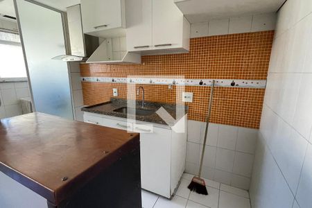 Cozinha de apartamento para alugar com 2 quartos, 50m² em Centro, Duque de Caxias