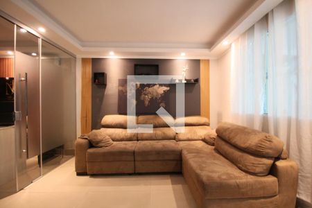 Casa para alugar com 3 quartos, 400m² em Jardim Mitsutani, São Paulo