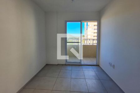 Sala de apartamento para alugar com 2 quartos, 46m² em Rio do Ouro, São Gonçalo