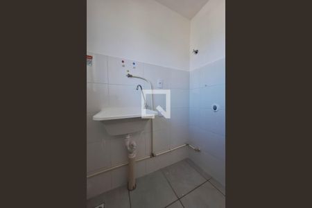 Área de Serviço de apartamento para alugar com 2 quartos, 46m² em Rio do Ouro, São Gonçalo