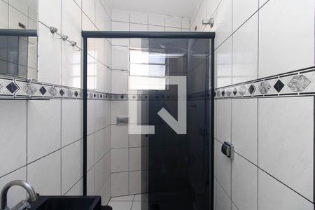 Banheiro de casa para alugar com 2 quartos, 60m² em Vila Maria Alta, São Paulo