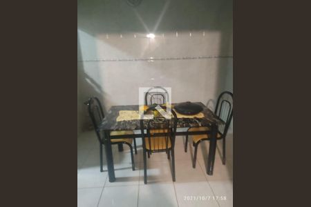 Casa à venda com 4 quartos, 150m² em Parque Xangri-Lá, Contagem