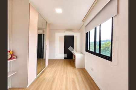 Casa à venda com 3 quartos, 323m² em Suru, Barueri