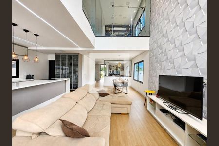 Casa à venda com 3 quartos, 323m² em Suru, Barueri