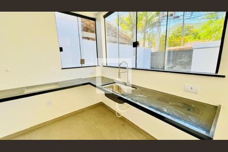 Casa à venda com 2 quartos, 117m² em Engenho Do Mato, Niterói