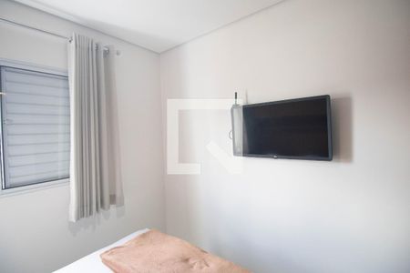 Quarto 1 de apartamento para alugar com 2 quartos, 40m² em Vila Mazzei, São Paulo