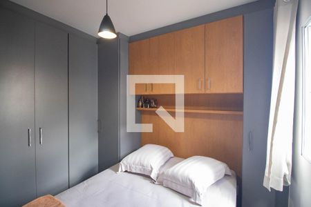 Quarto 1 de apartamento para alugar com 2 quartos, 40m² em Vila Mazzei, São Paulo