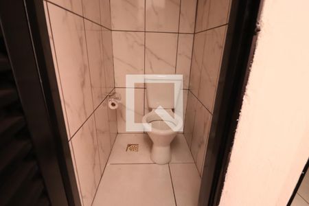 Banheiro de casa para alugar com 1 quarto, 50m² em Morumbi, Uberlândia