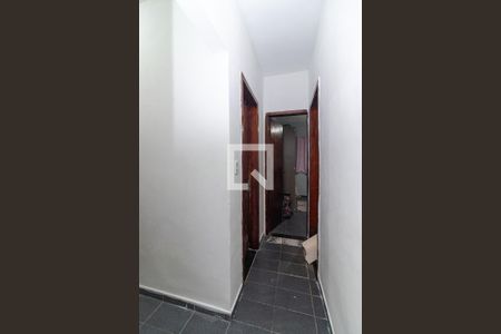 Corredor de casa para alugar com 3 quartos, 80m² em Guadalupe, Rio de Janeiro
