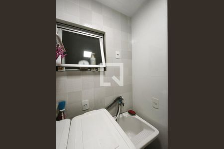 Banheiro de apartamento à venda com 2 quartos, 55m² em Jardim Santo Ignacio, São Bernardo do Campo