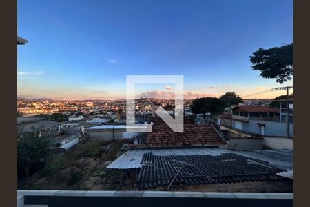 Casa à venda com 3 quartos, 150m² em São Salvador, Belo Horizonte