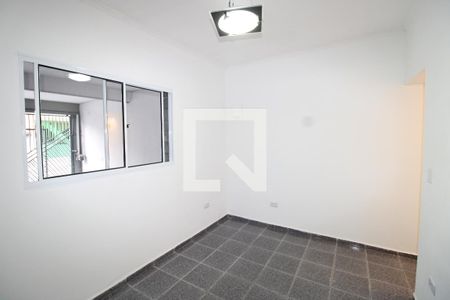 sala de casa para alugar com 2 quartos, 70m² em Conjunto Habitacional Aguia de Haia, São Paulo