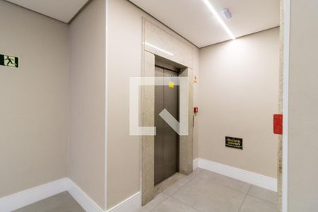 Hall de entrada de apartamento para alugar com 1 quarto, 50m² em Cidade Baixa, Porto Alegre