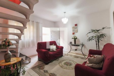 Sala de casa à venda com 3 quartos, 102m² em Guaianases, São Paulo