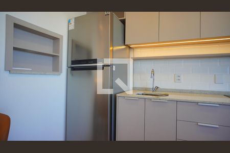 Cozinha e churrasqueira  de kitnet/studio à venda com 1 quarto, 37m² em Jardim do Salso, Porto Alegre