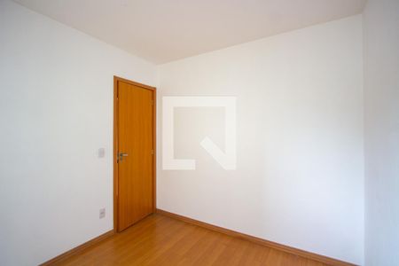 Quarto 2 de apartamento para alugar com 2 quartos, 42m² em Vila Lage, São Gonçalo