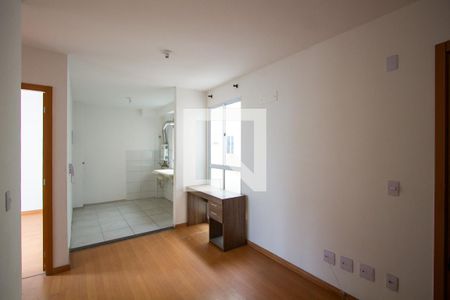 Sala de apartamento para alugar com 2 quartos, 42m² em Vila Lage, São Gonçalo