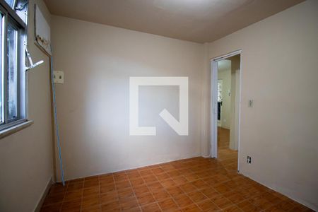 Quarto 2 de apartamento para alugar com 2 quartos, 50m² em Ramos, Rio de Janeiro
