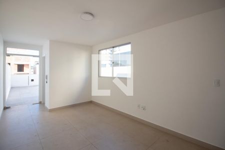 Sala 2 de apartamento para alugar com 2 quartos, 80m² em Cabral, Contagem