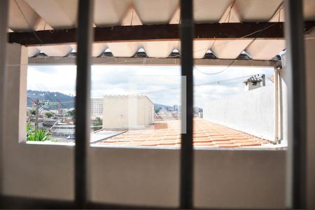 Detalhe - Vista da Sala de casa para alugar com 2 quartos, 75m² em Vila Zat, São Paulo