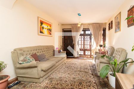 Casa à venda com 4 quartos, 240m² em Santa Quiteria, Curitiba