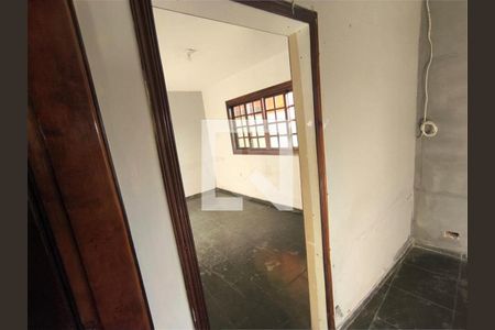 Casa à venda com 3 quartos, 80m² em Jardim das Esmeraldas, Taboão da Serra