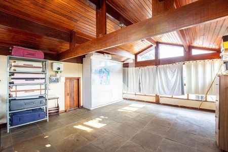 Casa à venda com 4 quartos, 445m² em Camboinhas, Niterói