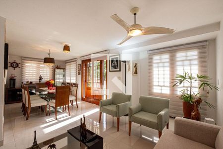 Casa à venda com 4 quartos, 445m² em Camboinhas, Niterói
