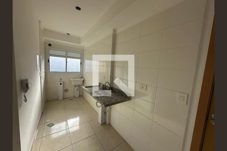 Cozinha de apartamento para alugar com 2 quartos, 46m² em Parque Sao Vicente, São Vicente