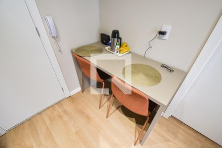 Sala/cozinha de apartamento para alugar com 1 quarto, 31m² em Vila Mariana, São Paulo