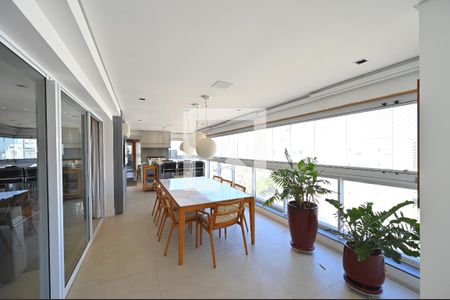 Varanda de apartamento à venda com 3 quartos, 270m² em Vila Mariana, São Paulo