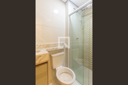 Banheiro de apartamento para alugar com 1 quarto, 28m² em Penha de França, São Paulo