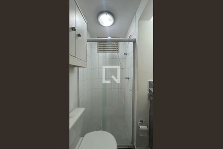 Banheiro de apartamento para alugar com 1 quarto, 29m² em Santo Amaro, São Paulo
