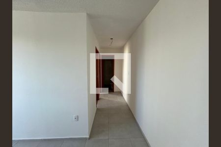 Corredor de apartamento para alugar com 2 quartos, 48m² em Del Castilho, Rio de Janeiro
