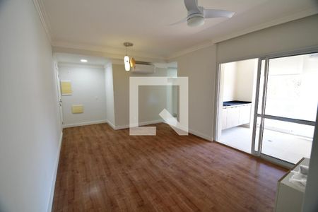 Sala de apartamento para alugar com 2 quartos, 80m² em Cambuí, Campinas
