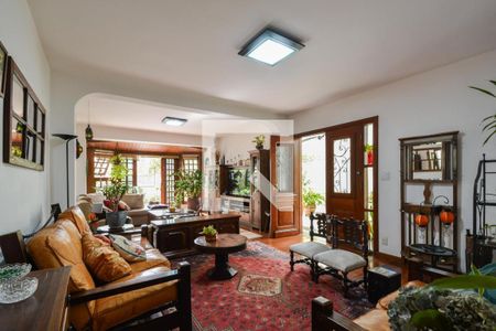 Casa à venda com 4 quartos, 190m² em Sumaré, São Paulo