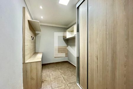 Quarto 2 de casa para alugar com 2 quartos, 60m² em Vila Guarani (zona Sul), São Paulo
